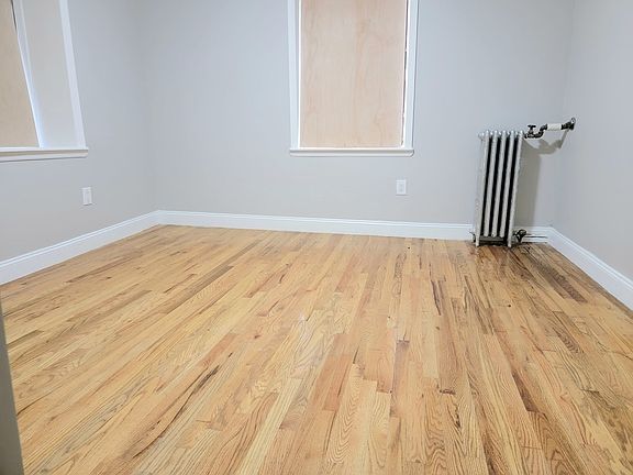 4th image of 2830 Barker Ave #X1
