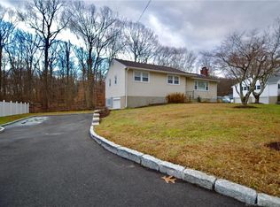20 Condon Dr, Ansonia, CT 06401