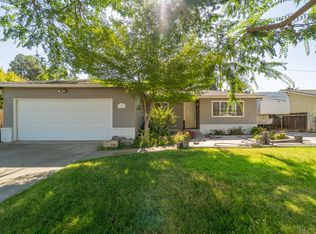 1482 N Sampson St, Tulare, CA 93274