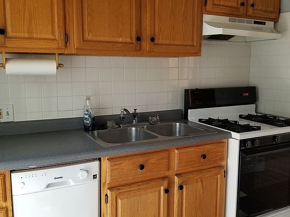 2nd image of 317 Glenn Ave