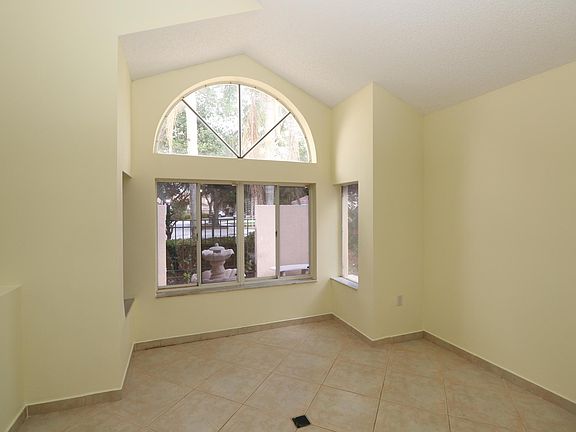 5th image of 1701 Harbour Side Dr