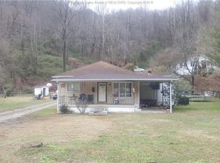 2043 Huff Creek Hwy, Mallory, WV 25634