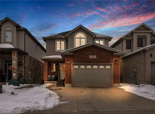 72 Broadoaks Dr, Cambridge, ON N1T0A7