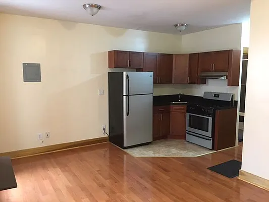 Rented by null | media 10