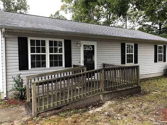 3rd image of 20806 Shaker Dr