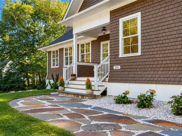 216 Spartina Cove Way, South Kingstown, RI 02879