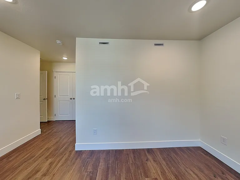 11423 W Mesquite St — Photo 9