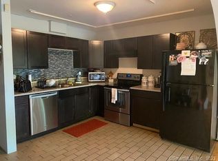 80 Claudia Dr APT 460, West Haven, CT 06516