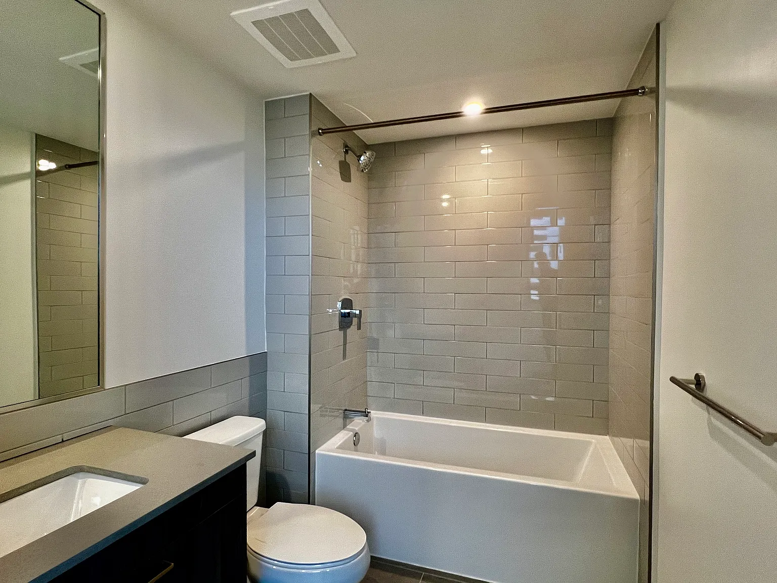 2141 N Miami Ave — Photo 4