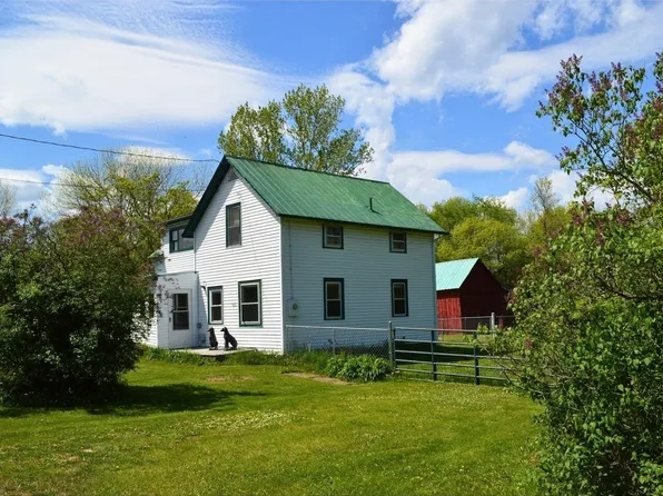 6 Allen Road, Grand Isle, VT 05458