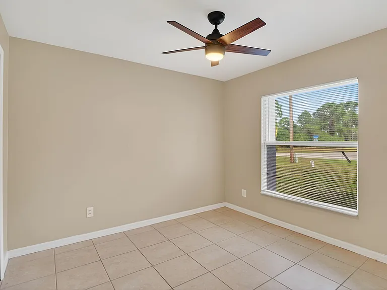848 Holmes Ave — Photo 10