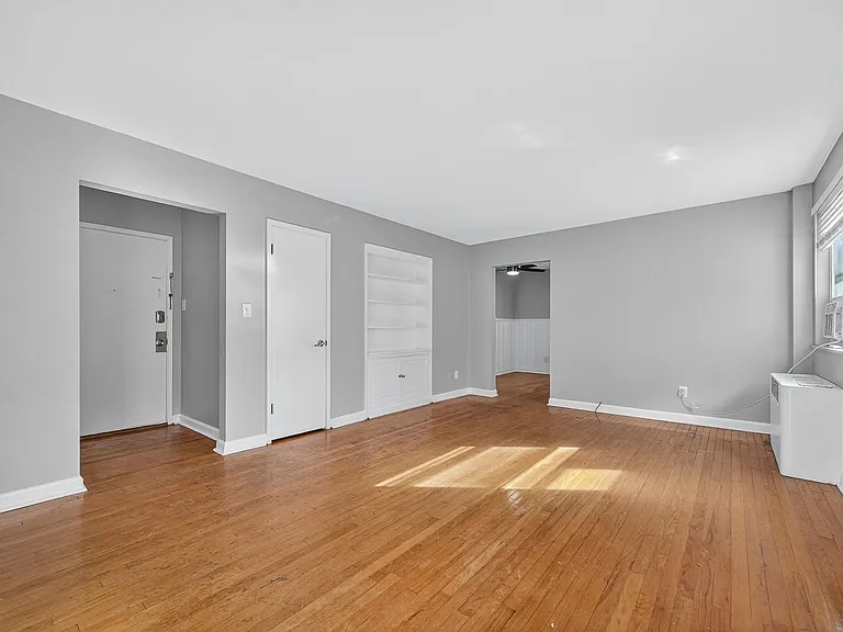 6402 Montgomery Rd #5 — Photo 7