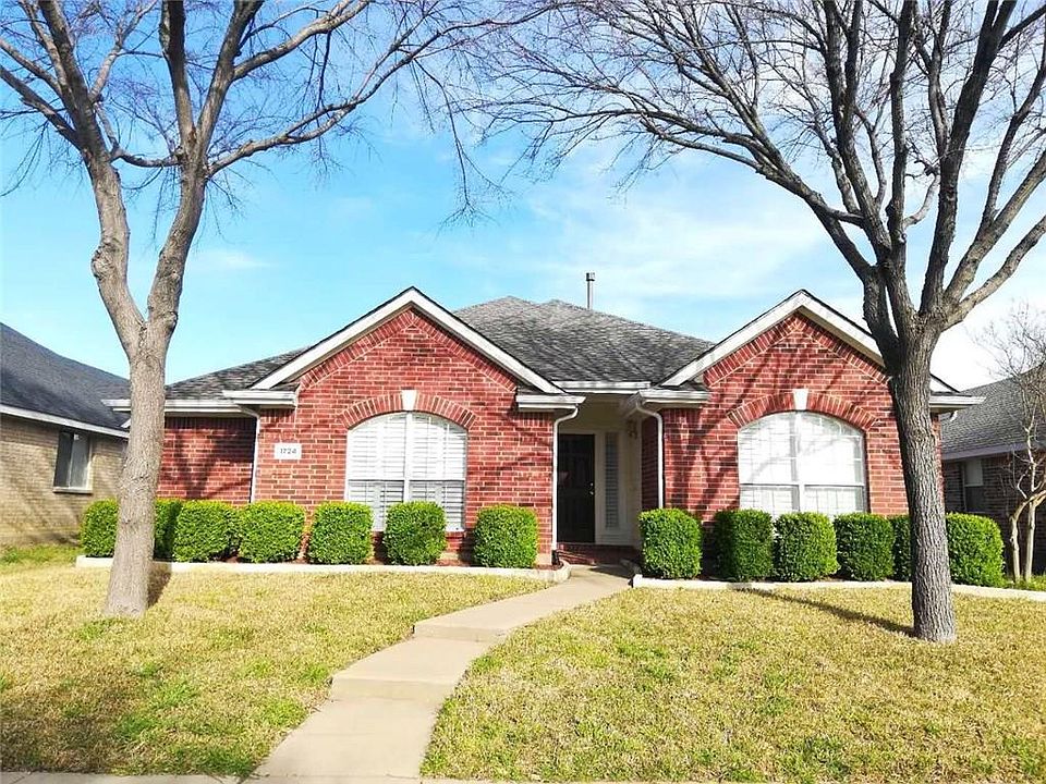 1st image of 1724 River Oaks Dr