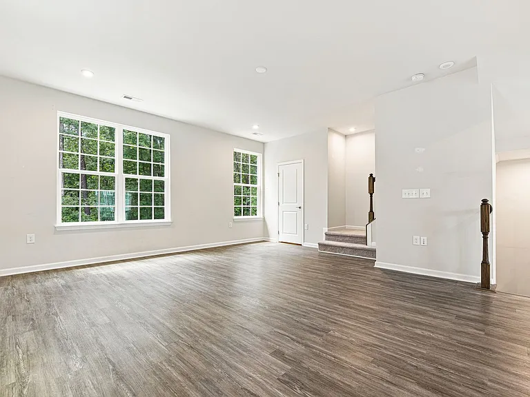121 Callowhill Ln — Photo 6
