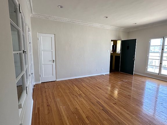 2nd image of 415 N Orange Grove Ave APT 8