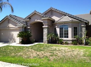 2950 E Granada Ave, Fresno, CA
