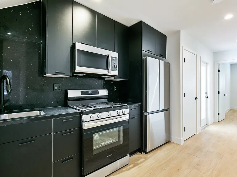 345 N Heliotrope Dr #A — Photo 1