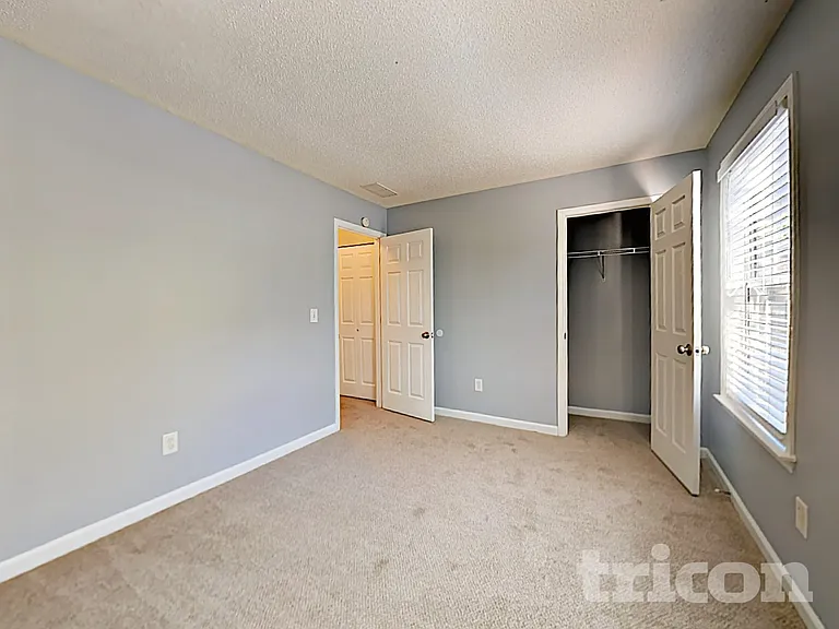 1089 Dunedin Trl — Photo 15