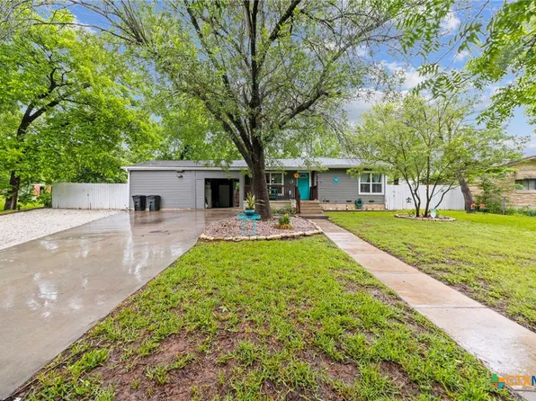 70 Sue Ann Dr, Lampasas, TX 76550