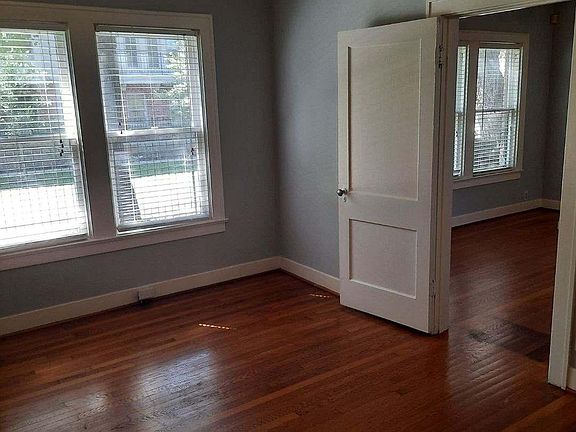 4th image of 1603 Oakdale St Unit 3
