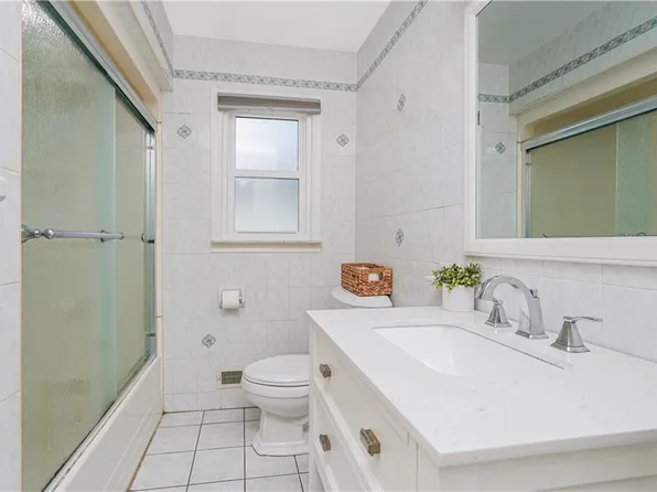 381 Burgher Avenue image 20 of 41