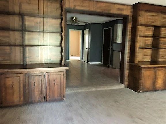 4th image of 111 Westwood Dr