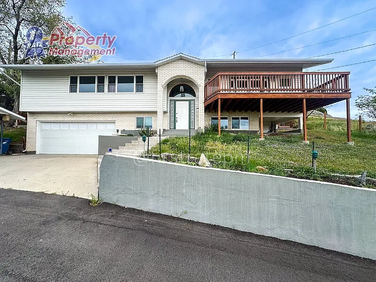 2624 N Hillway Dr — Photo 39