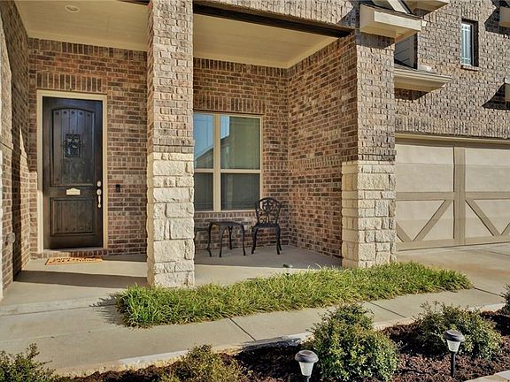 2nd image of 913 Hartman Dr