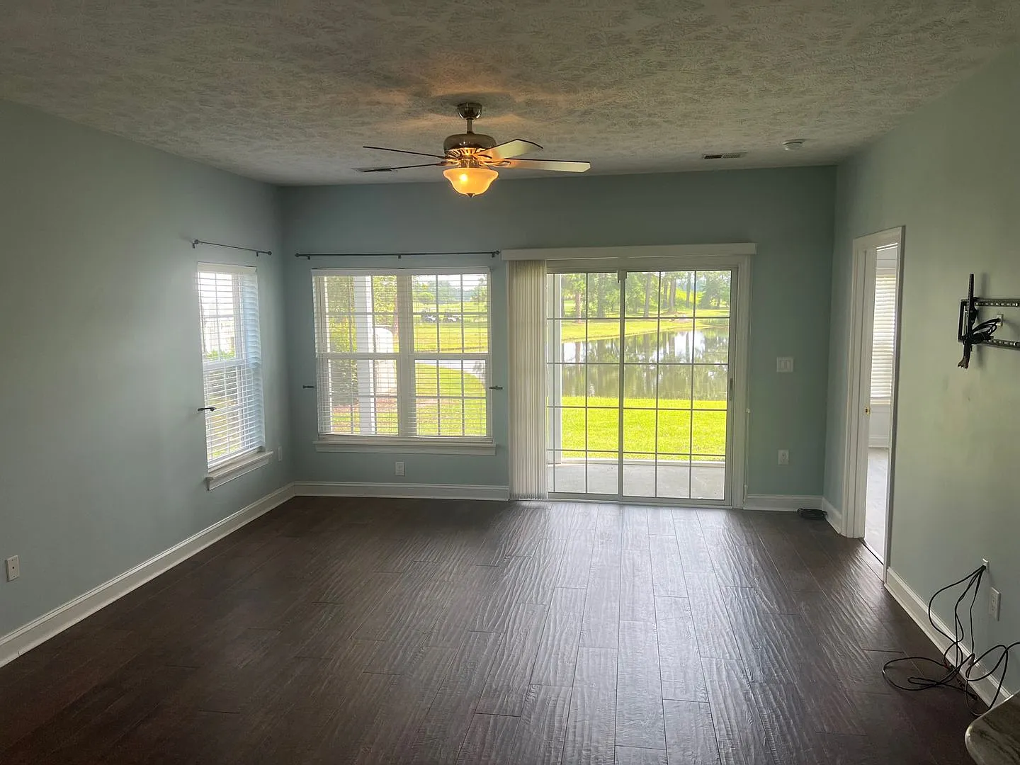 Beautiful Ground Floor Condo With Lots Of Upgrades In Windsor Green Ii, Carolina Forest Area — Photo 3