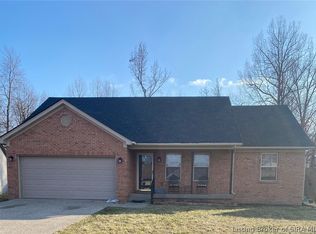 270 Greenway Dr, Scottsburg, IN 47170