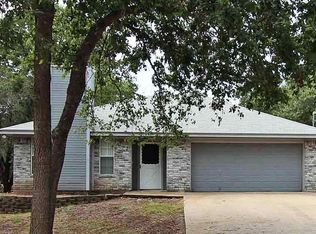 11 Walnut Rd, Morgans Pt Resort, TX 76513