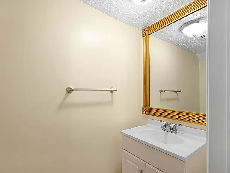 1405 Forest Ave #1405 — Photo 9