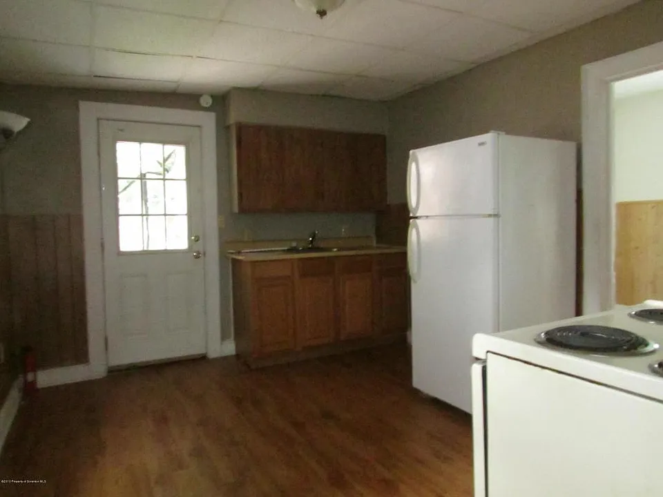 Unit 1 Kitchen