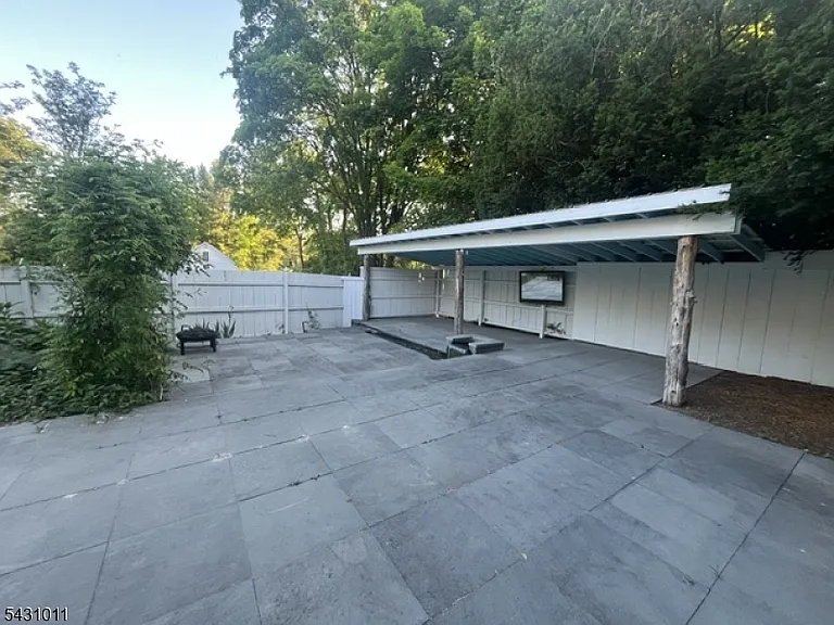 96 High St — Photo 39
