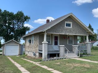 1315 A St, Fairbury, NE 68352