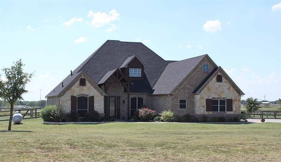 1st image of 6200 Meadowlands Dr