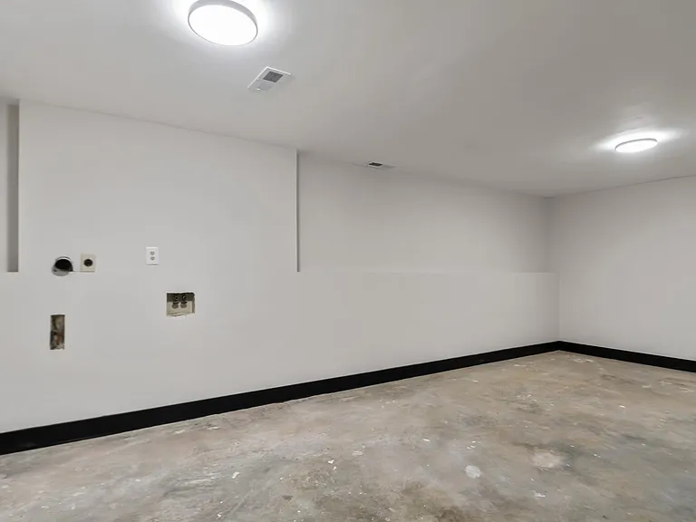 1516 W Meadow St — Photo 19