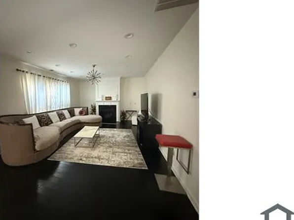 4617 Stone Ln, Stone Mountain, GA 30083