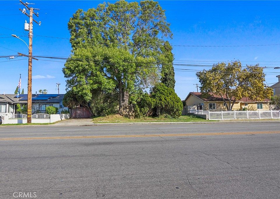 1st image of 10721 Hazard Ave