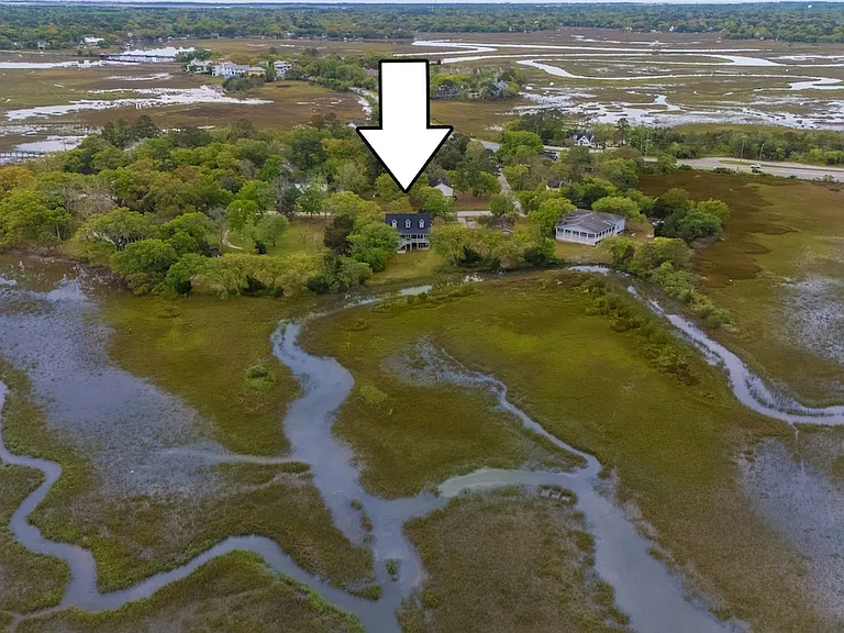 563 Harbor View Cir — Photo 21