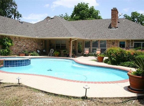 2nd image of 1353 Mantlebrook Dr