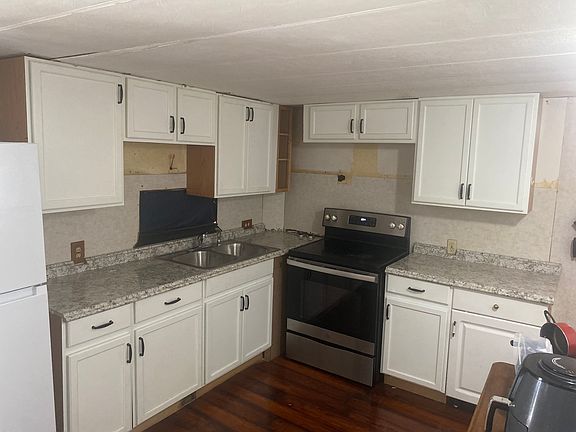 5th image of 812 Louisiana Ave