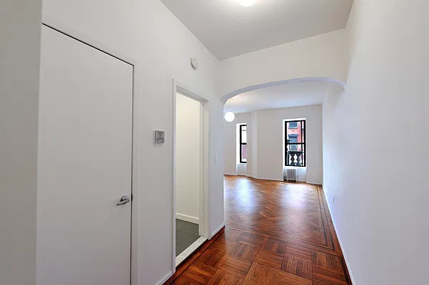 Rented by Aether Property Group | media 16