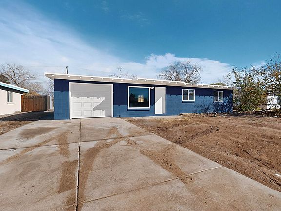 2nd image of 1138 Luthy Cir NE