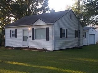 101 Macarthur Blvd, Pana, IL 62557