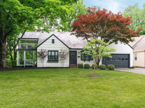 71 E Southington Ave, Worthington, OH 43085