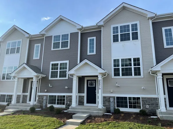 6561 Sassafras Way #B, Wonder Lake, IL 60097