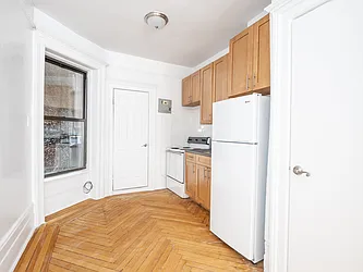 Rented by City Connections Realty