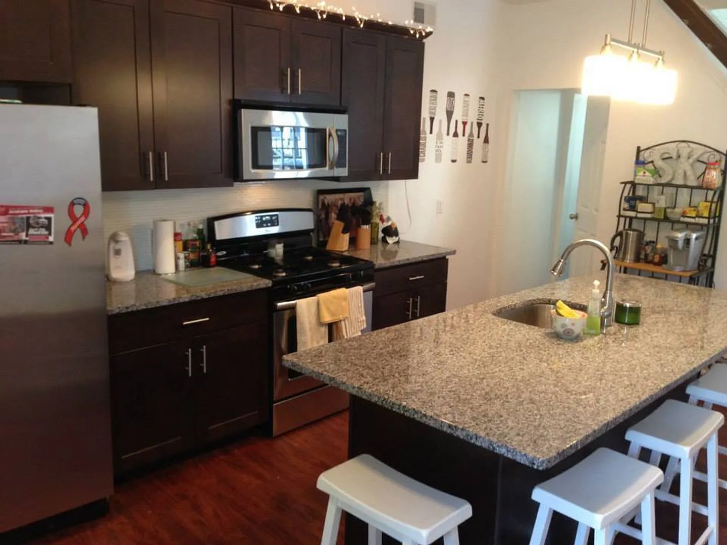 Student Housing - South Side — Photo 4