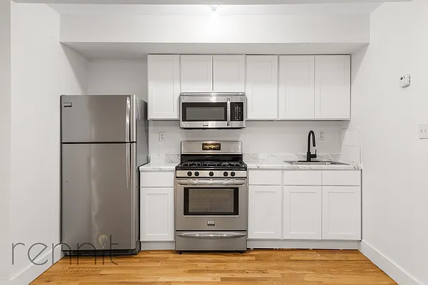 Rented by Rennit Inc. | media 30